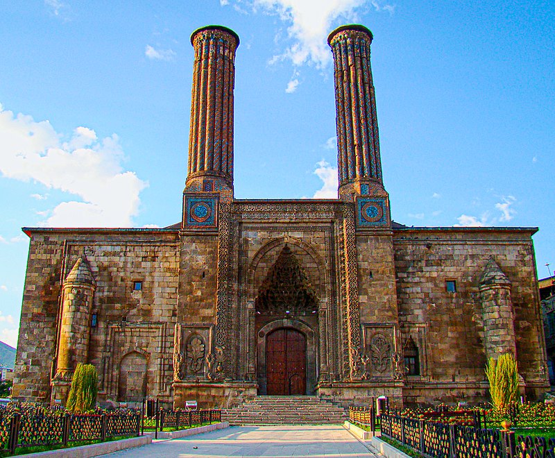 Erzurum Çifte Minareli Medrese