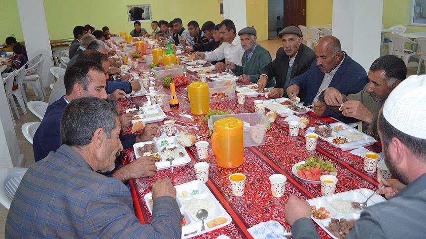 Ramadan middag i et Hanafi-skolen